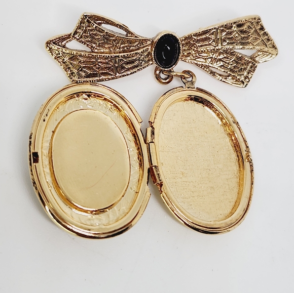 1928 Bow Gold Tone Dangle Photo Locket Pin Brooch w Black Acrylic Cabochons - Picture 3 of 5